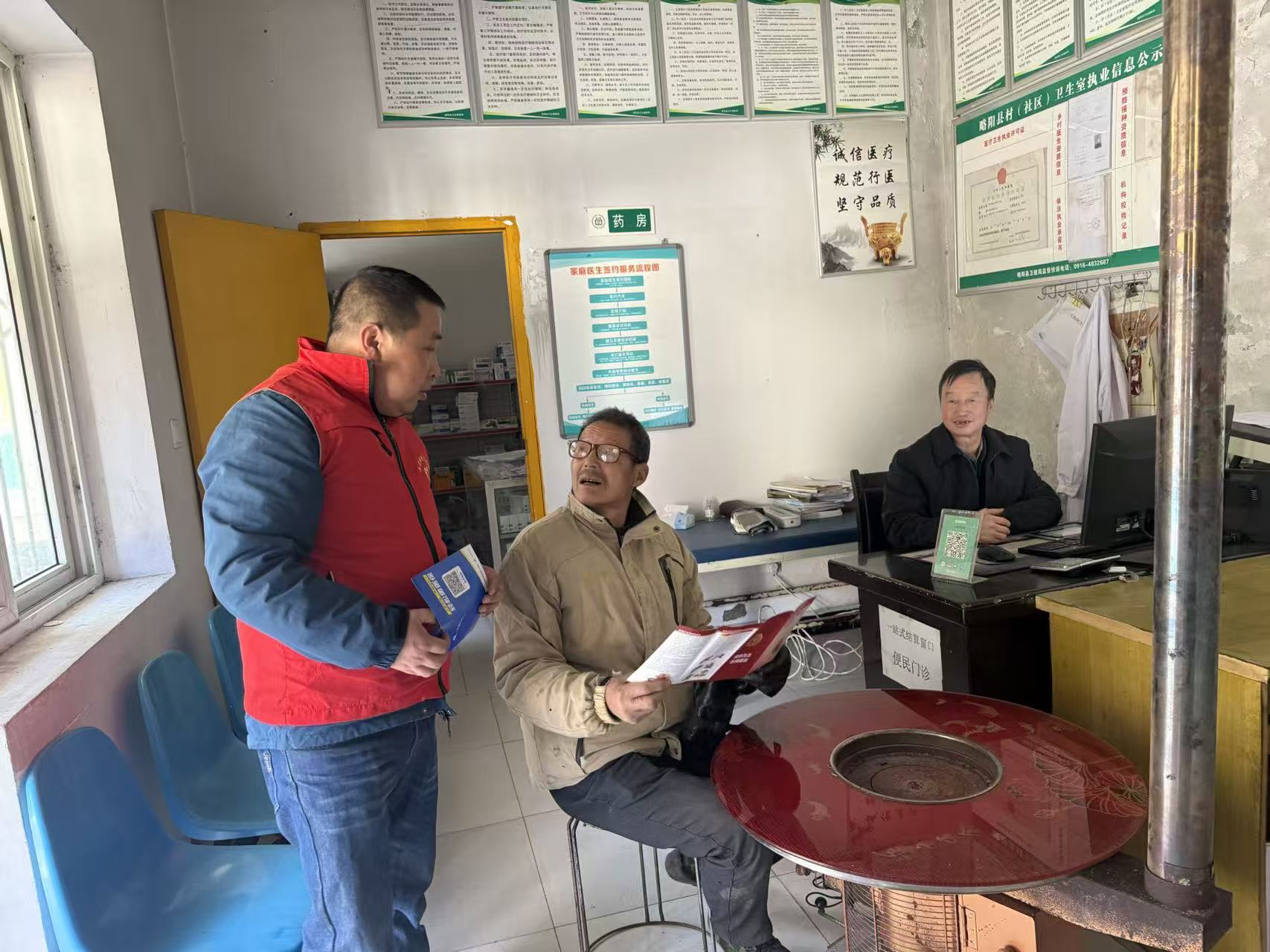 1764236129116059376.jpg 1764236129116059376.jpg